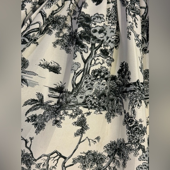 Banana Republic Pleated Flowy Skirt - Bonsai Artsy Print - Picture 3 of 7